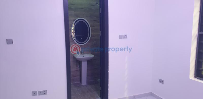 4 bedroom Terraced Duplex For Sale Magodo At Dipo Oyewole Entrance Magodo GRA Phase 1 Ojodu Lagos - 19