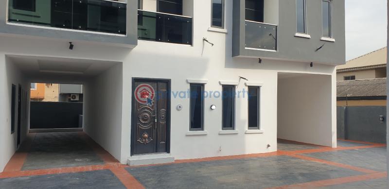 4 bedroom Terraced Duplex For Sale Magodo At Dipo Oyewole Entrance Magodo GRA Phase 1 Ojodu Lagos - 24