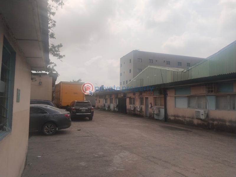 Warehouse For Sale Ladipo Oshodi Lagos State Ladipo Mushin Lagos - 0