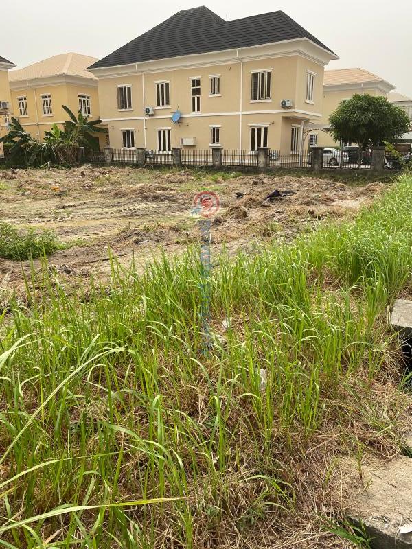 For sale Land Northern Foreshore Estate Lekki Chevron Drive Lekki