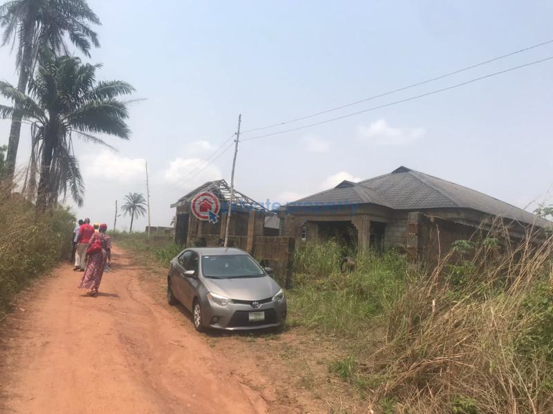 2 bedroom Block Of Flats For Sale Opposite Paramount Fm . Oke Mosan Abeokuta Ogun - 1