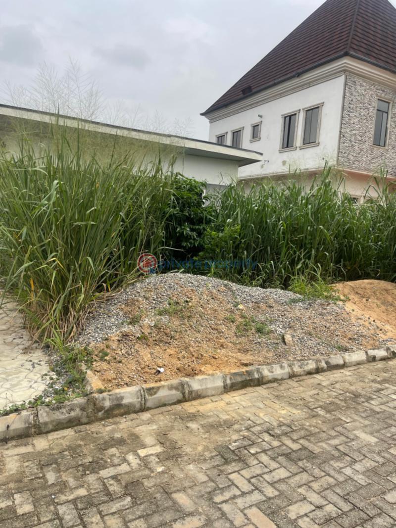 2 bedroom Semi detached Bungalow For Sale Along Ikola Road Alagbado Abule Egba Lagos - 4