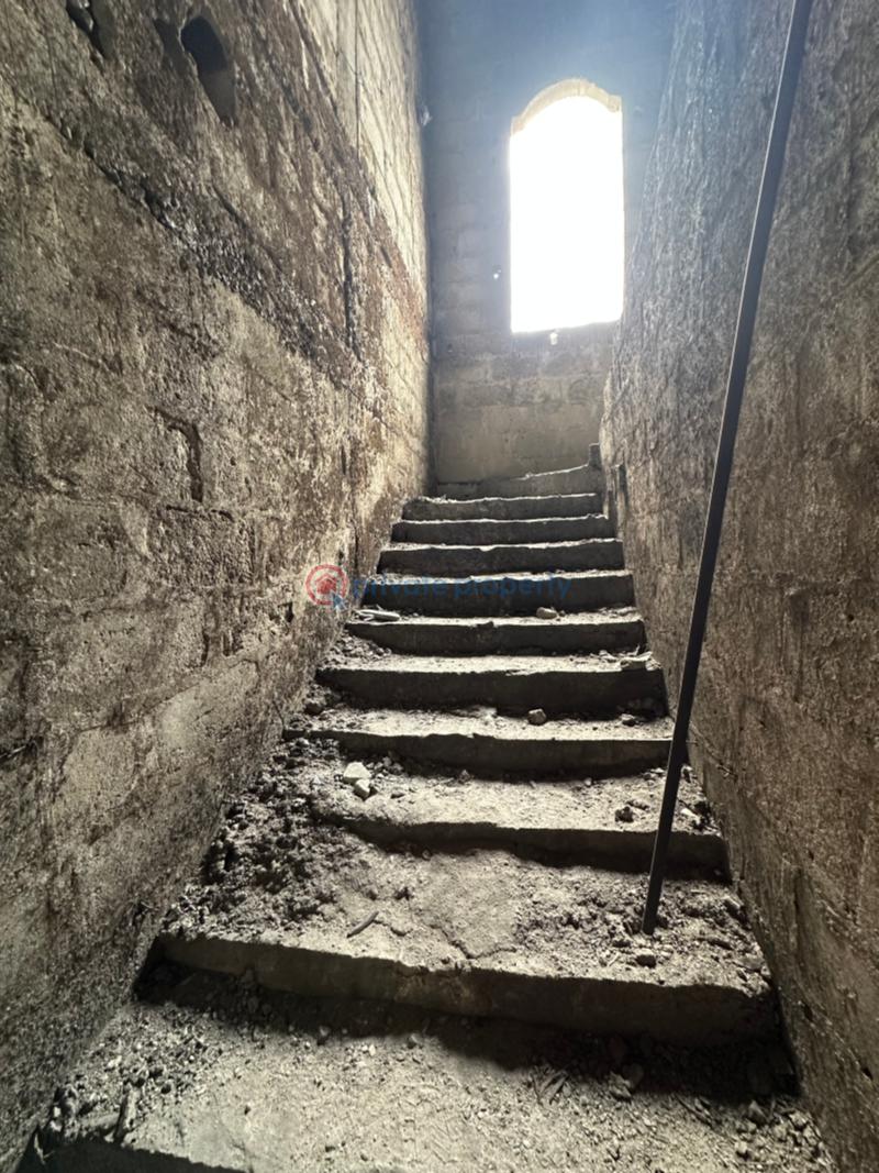 7 bedroom Detached Duplex For Sale Rumuodara Port Harcourt Rivers - 3