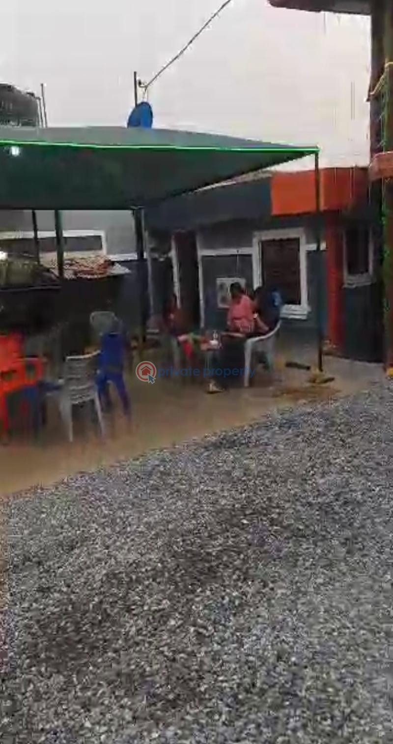 Restaurant/Bar For Sale Ikotun Egbe Ikotun/Igando Lagos - 1