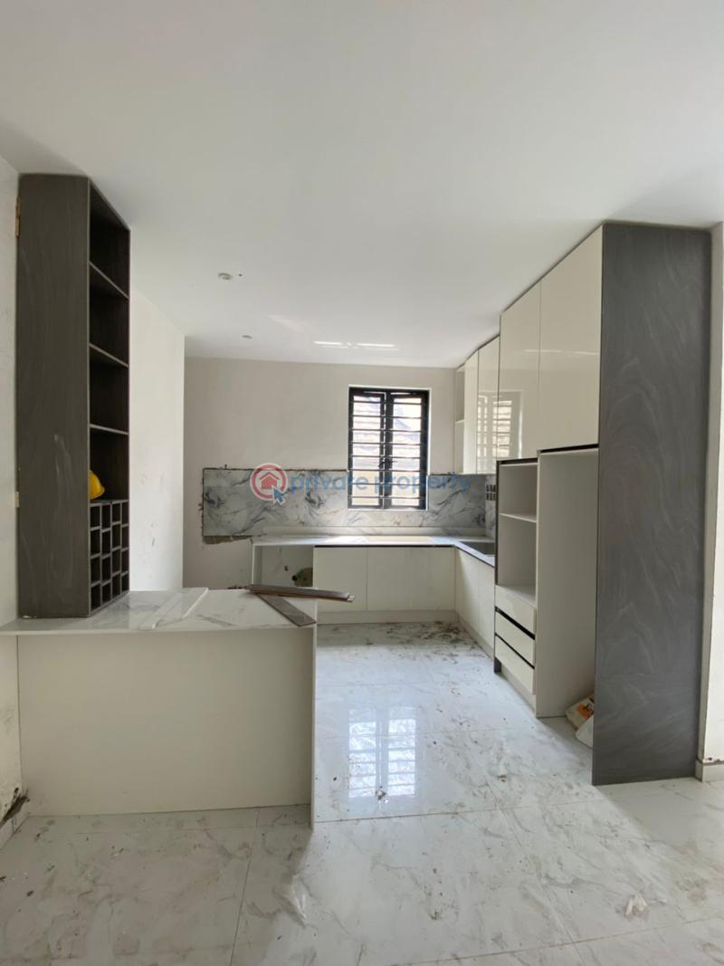 3 bedroom Flat & Apartment For Sale Freedom Way Lekki Phase 1 Lagos - 11