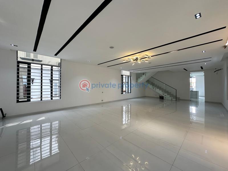 5 bedroom Detached Duplex For Sale Chevron Tollgate Lekki Lagos - 3