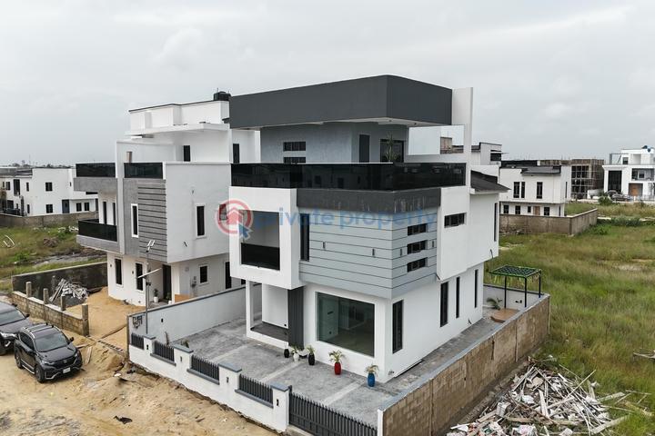 Charming 5 bedrooms detached duplex with sit-out area and bq - 1 4 bedroom Duplex For Sale Ajah Lagos - 1
