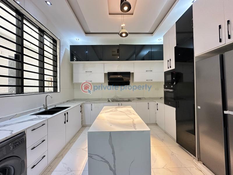 5 bedroom Detached Duplex For Sale Chevron Lekki Lagos - 5