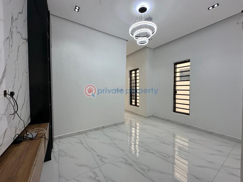 5 bedroom Detached Duplex For Sale Chevron Lekki Lagos - 9