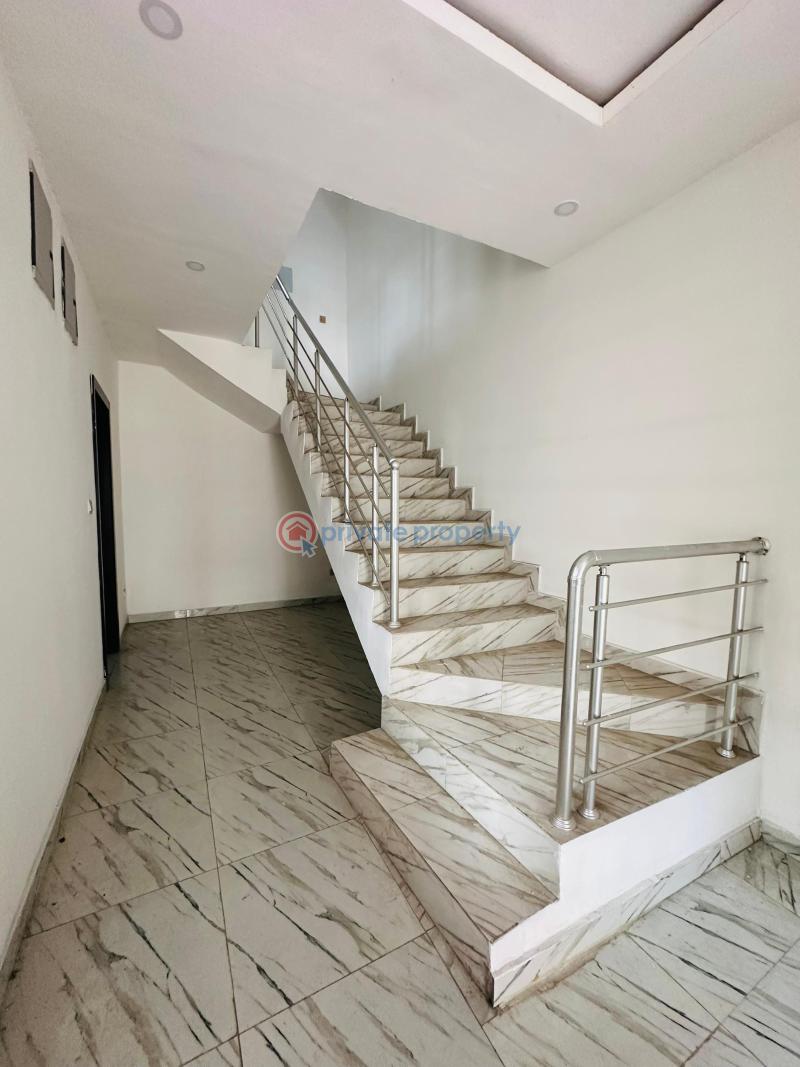 Charming fully serviced 4 bedroom terraced duplex with bq. - 10 4 bedroom Terraced Duplex For Sale Ikate Lekki Lagos - 10