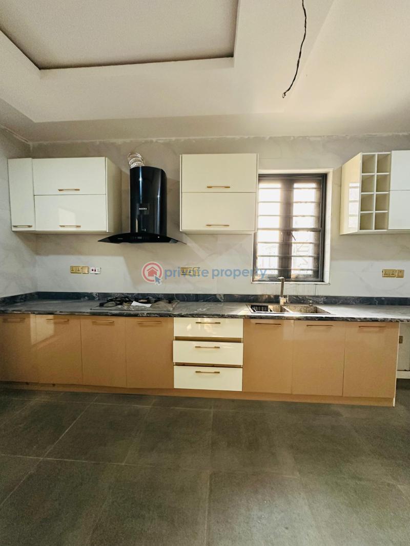 Charming fully serviced 4 bedroom terraced duplex with bq. - 8 4 bedroom Terraced Duplex For Sale Ikate Lekki Lagos - 8