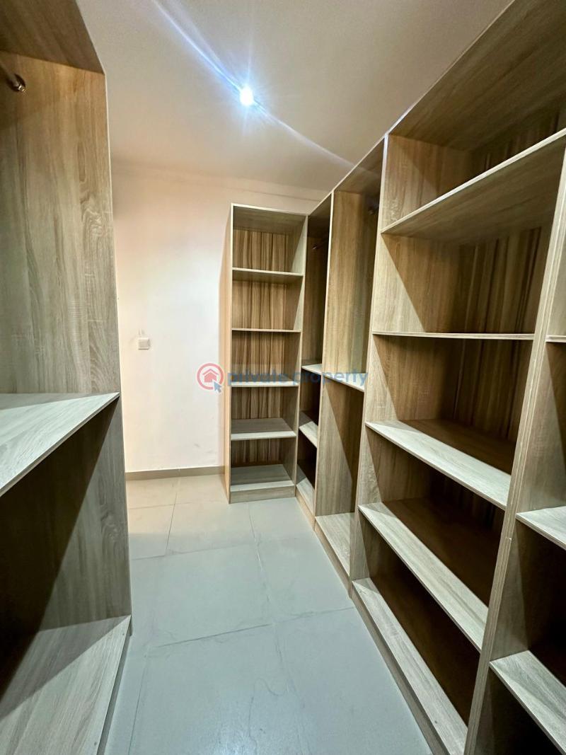 4 bedroom Terrace For Sale Chevron Lekki Lekki Lagos - 3