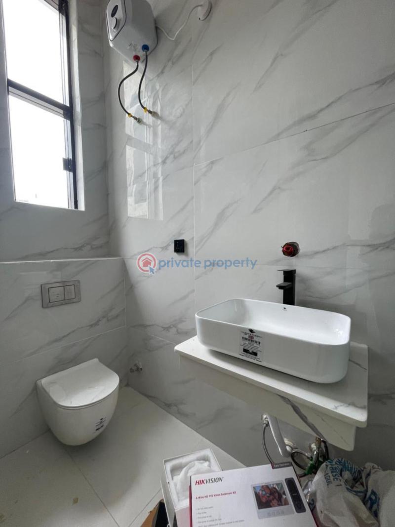 5 bedroom Detached Duplex For Sale Chevron Lekki Lekki Lagos - 4