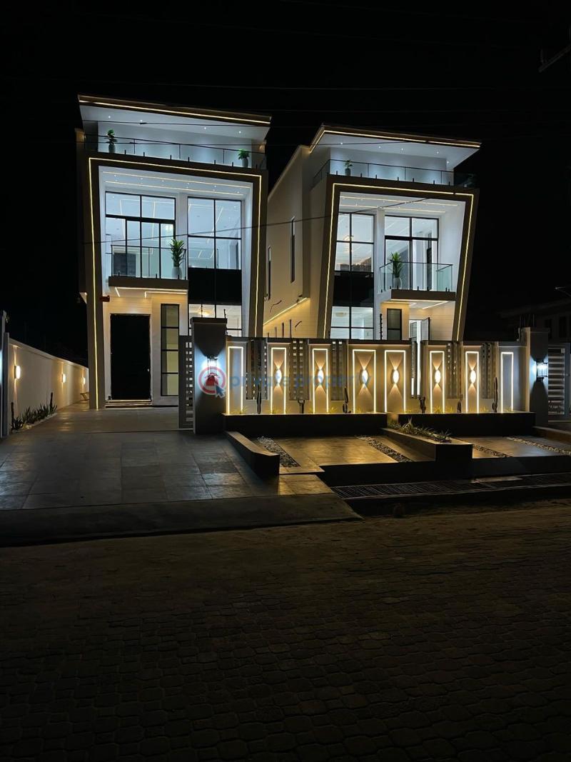 5 bedroom Detached Duplex For Sale Chevron Lekki Lagos - 1
