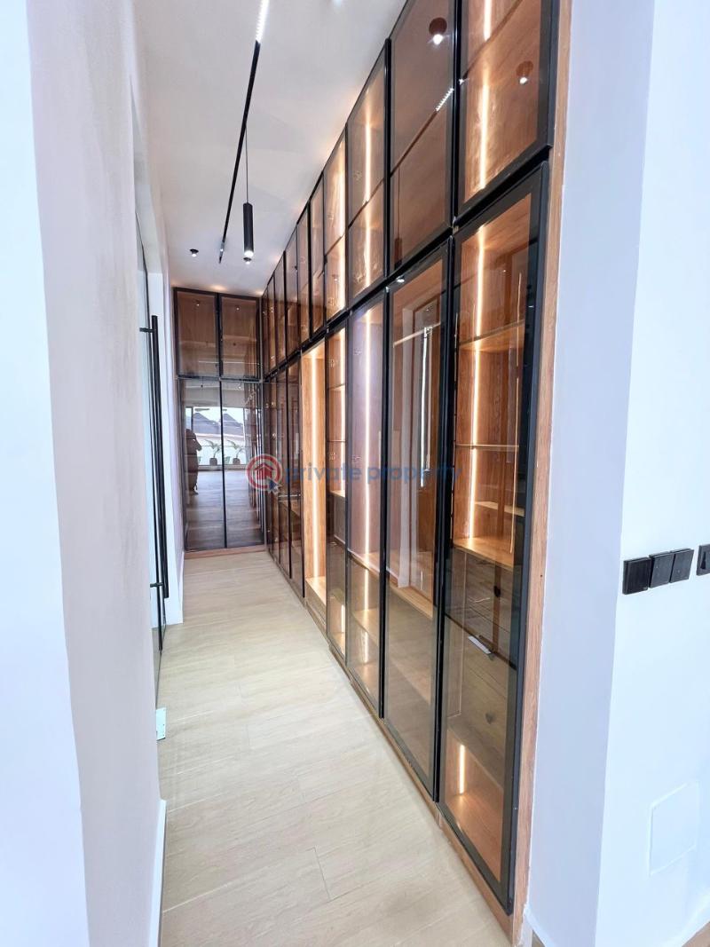 5 bedroom Detached Duplex For Sale Chevron Lekki Lekki Lagos - 4