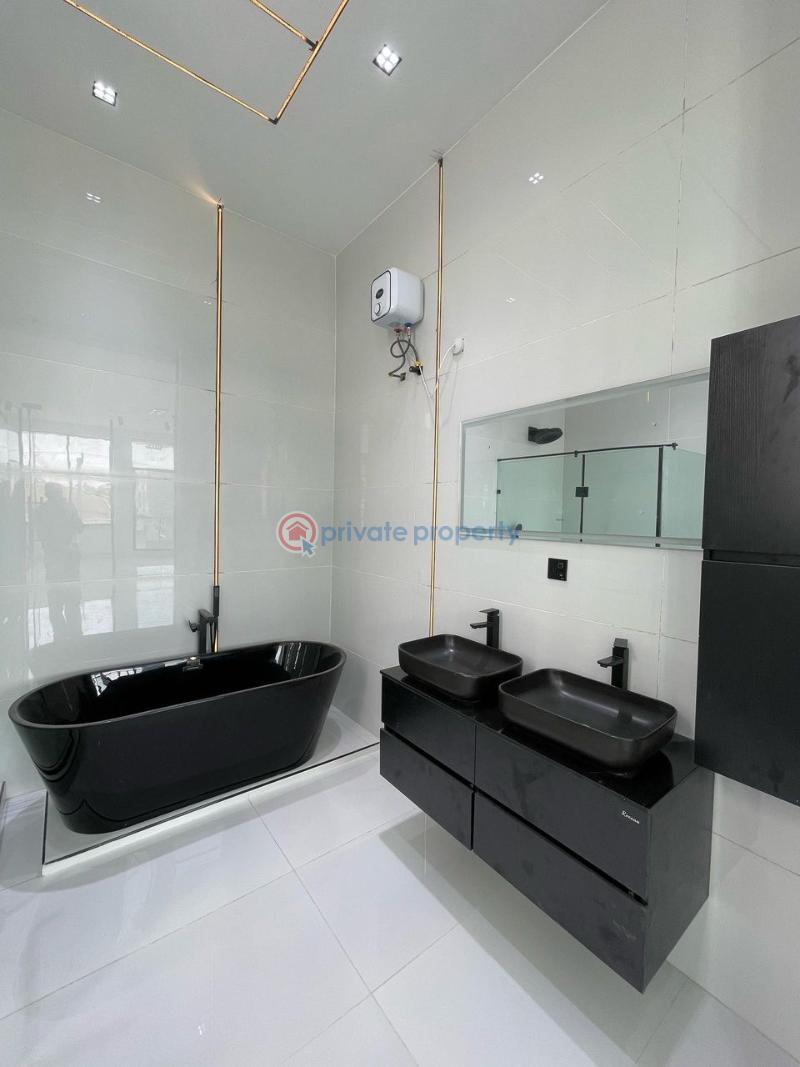 5 bedroom Detached Duplex For Sale Chevron Lekki Lagos - 8