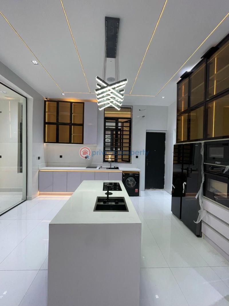 5 bedroom Detached Duplex For Sale Chevron Lekki Lagos - 13