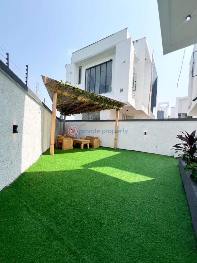 6 bedroom Detached Duplex For Sale Chevron Lekki Lekki Lagos - 9