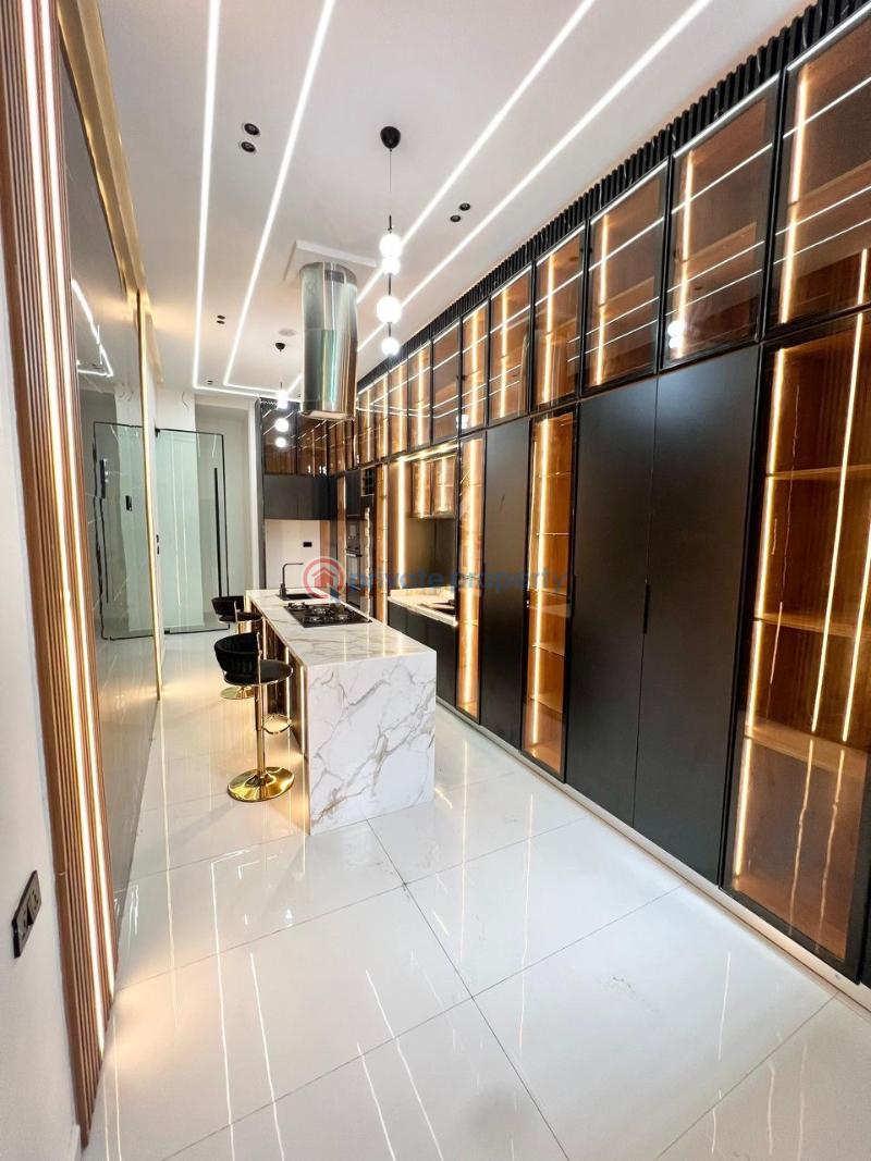 5 bedroom Detached Duplex For Sale Chevron Lekki Lekki Lagos - 1