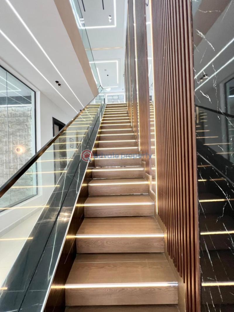 5 bedroom Detached Duplex For Sale Chevron Lekki Lekki Lagos - 17