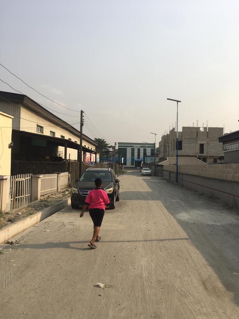 Warehouse For Sale Wal Close, Off Peter Odili Road, Port Harcourt Port Harcourt Rivers - 3