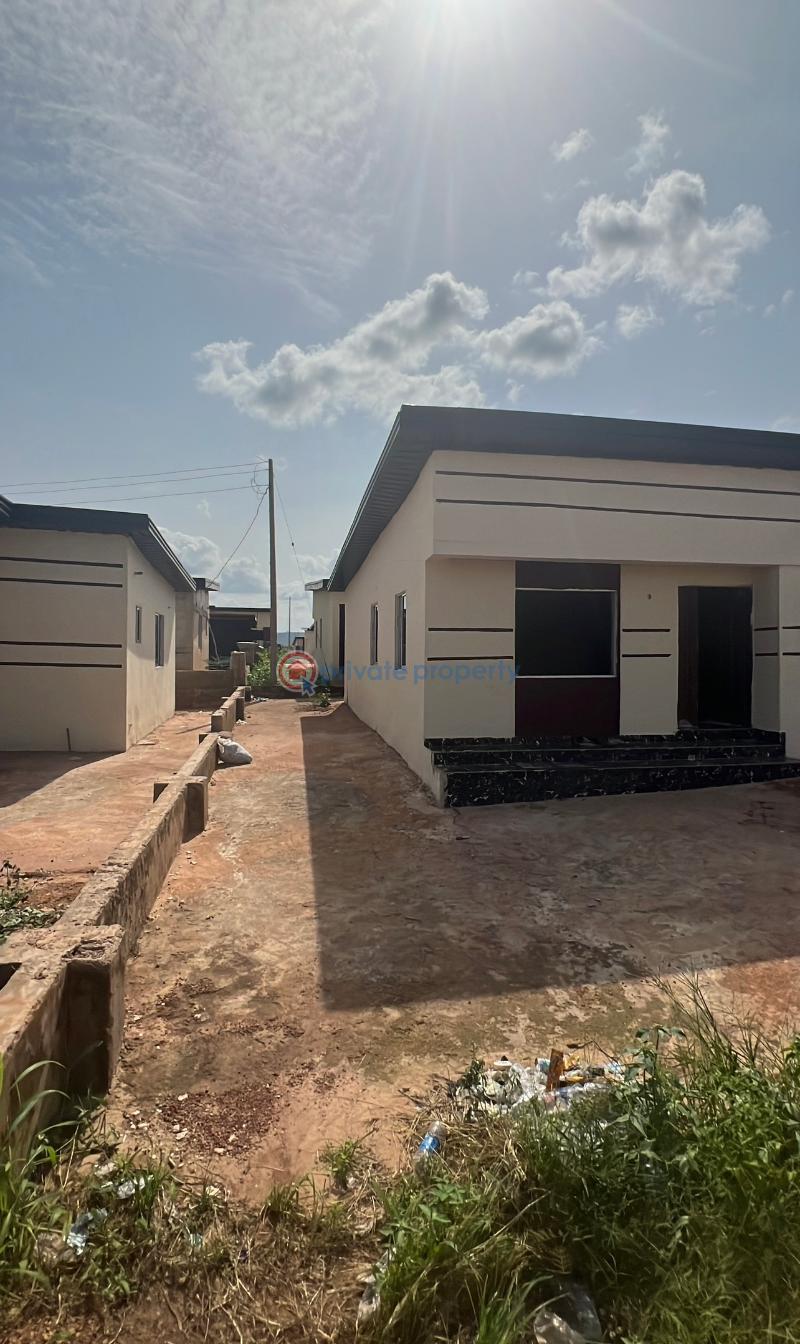 3 bedroom Bungalow For Sale 3 Minutes To Unth Enugu Enugu Suburb Enugu Area  - 1