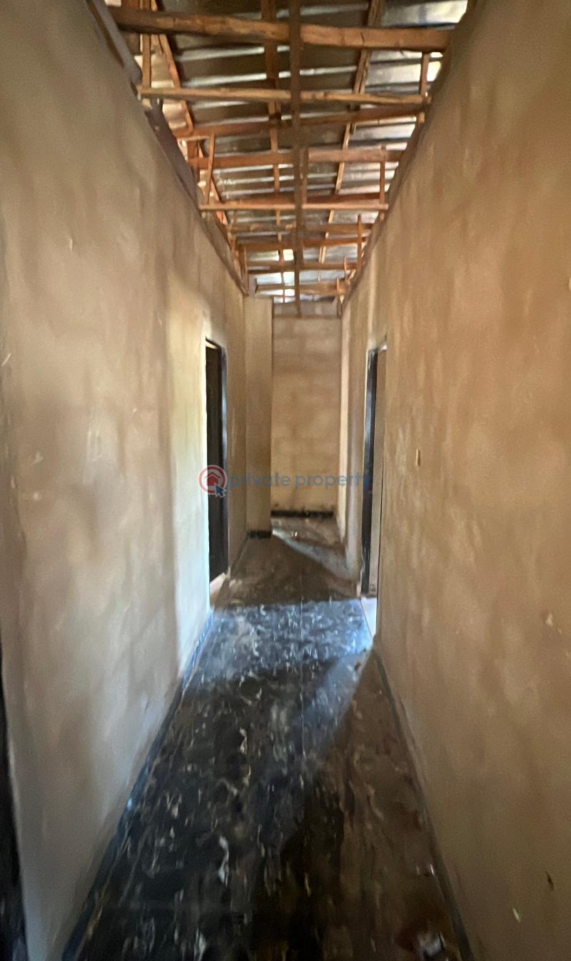 3 bedroom Bungalow For Sale 3 Minutes To Unth Enugu Enugu Suburb Enugu Area  - 5