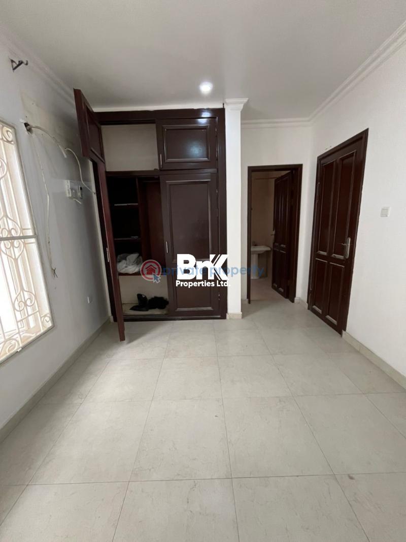 2 bedroom Block Of Flats For Rent Lekki Phase 1 Lagos - 5