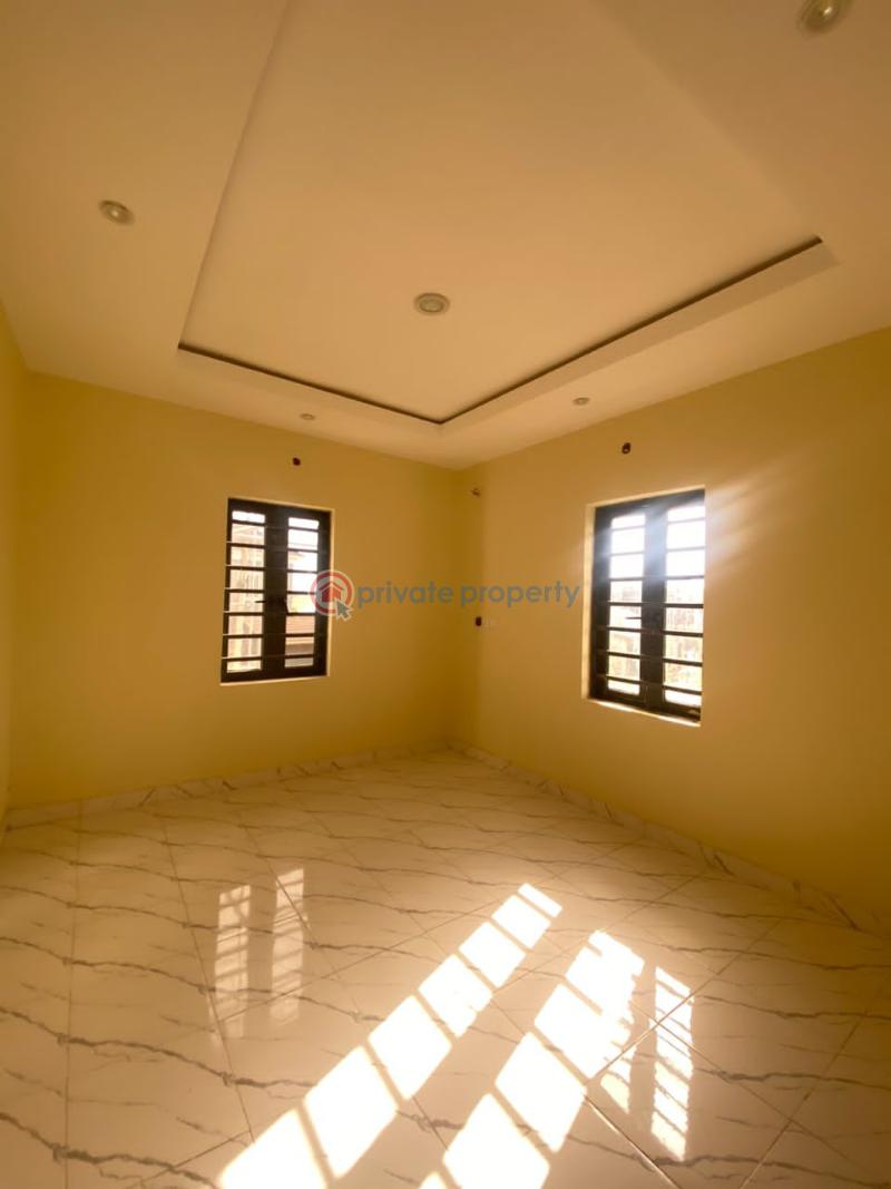 3 bedroom Terraced Bungalow For Rent Akilapa Estate Idishin Extension Idishin Ibadan Oyo - 6