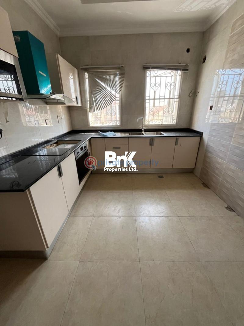 3 bedroom Block Of Flats For Rent Lekki Phase 1 Lagos - 11