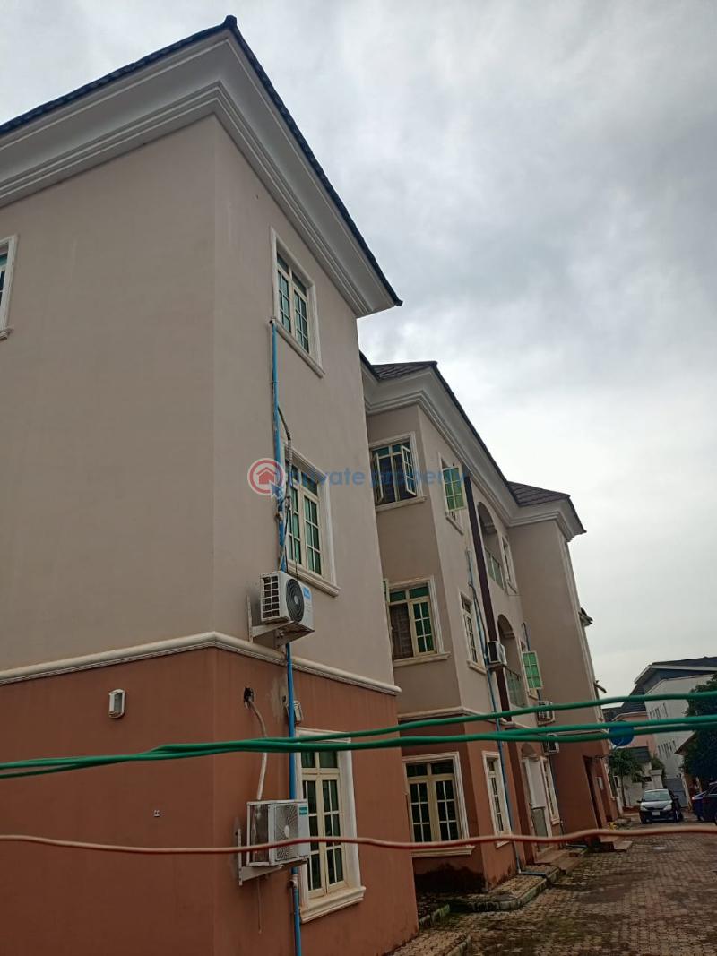 3 bedroom Flat & Apartment For Rent Katampe Main Abuja Phase 2  - 2