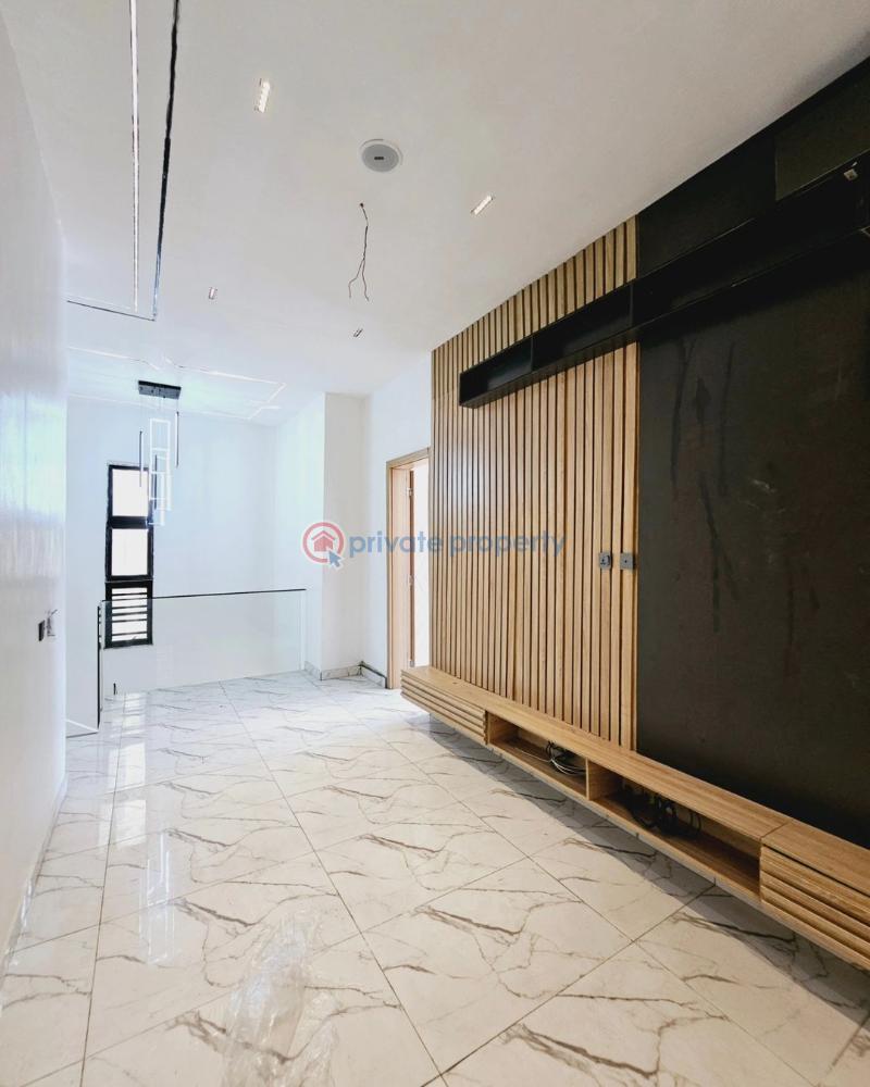 5 bedroom Detached Duplex For Sale 2nd Orchid Road, Lekki. Lekki Lagos - 3