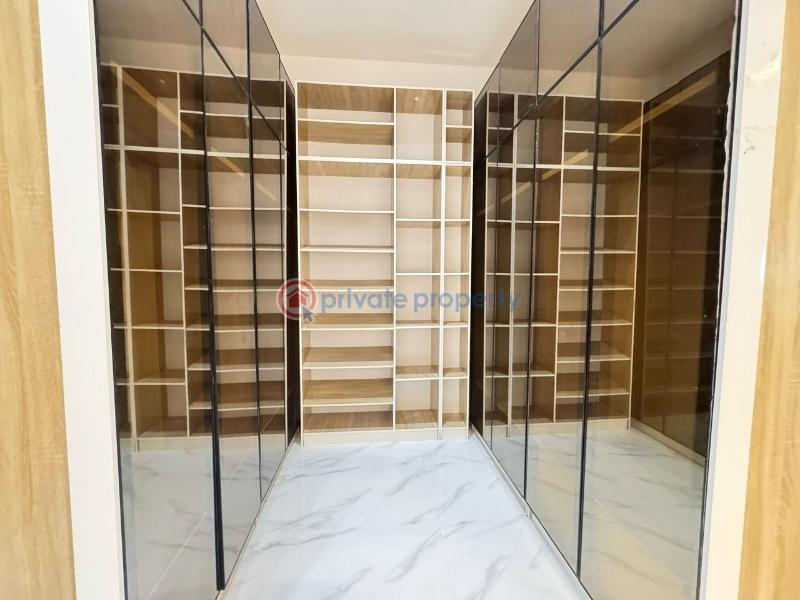 5 bedroom Detached Duplex For Sale Chevron Lekki Lagos - 10