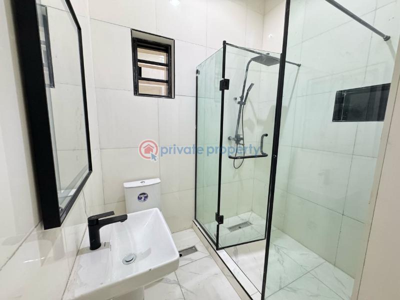 5 bedroom Detached Duplex For Sale Chevron Lekki Lagos - 19