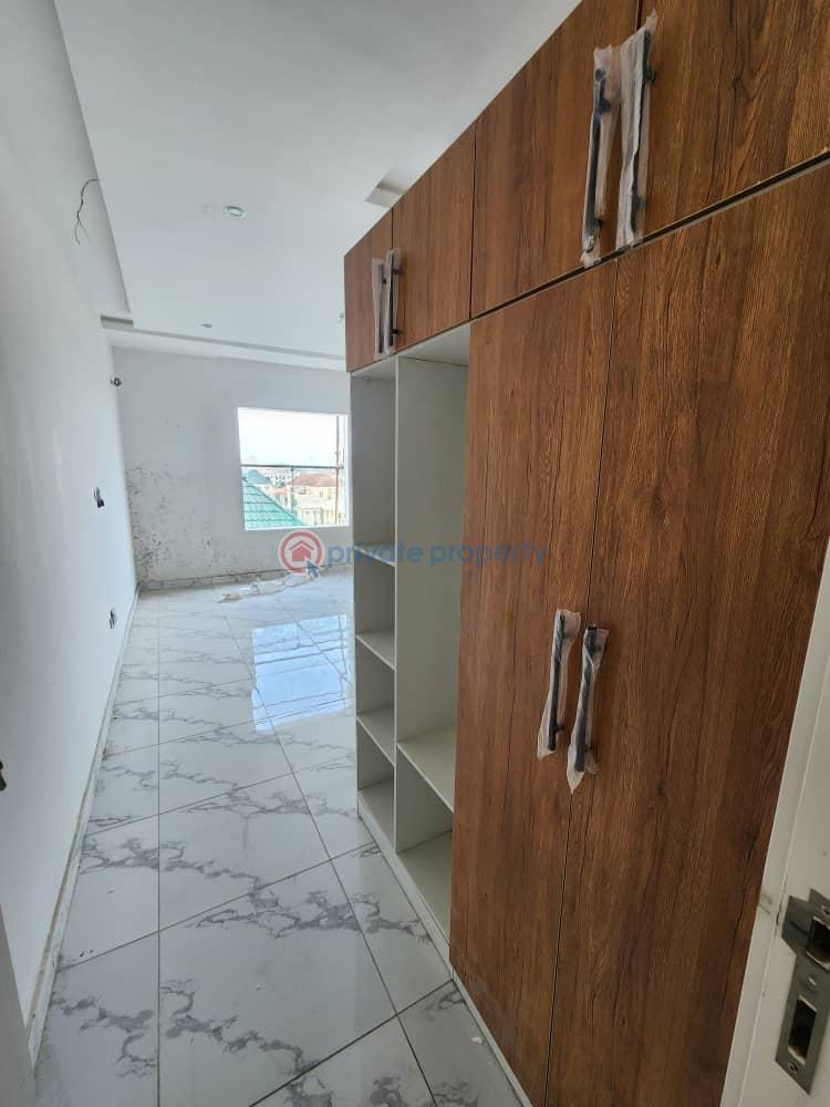 2 bedroom Block Of Flats For Sale Ikate Lekki Lagos - 5