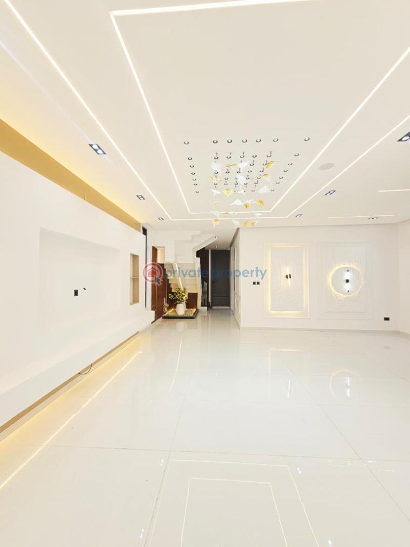 5 bedroom Duplex For Sale Chevron Drive Lekki Lagos - 2