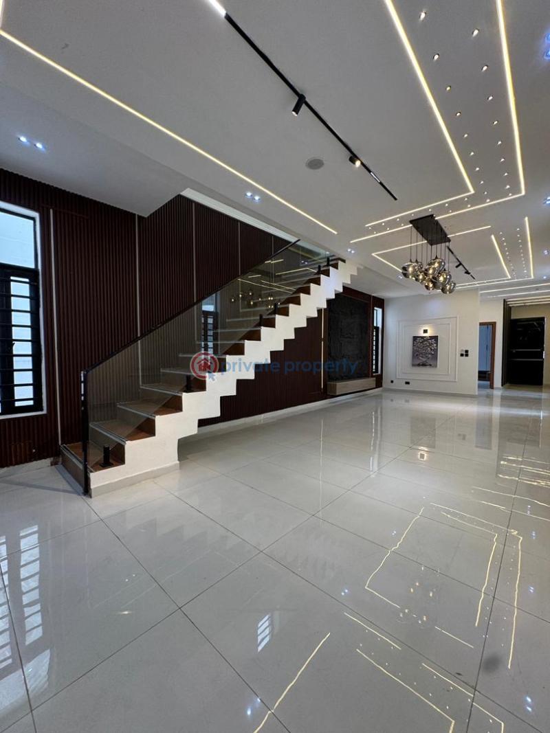 5 bedroom Detached Duplex For Sale Orchid Road Lekki Lekki Lagos - 3