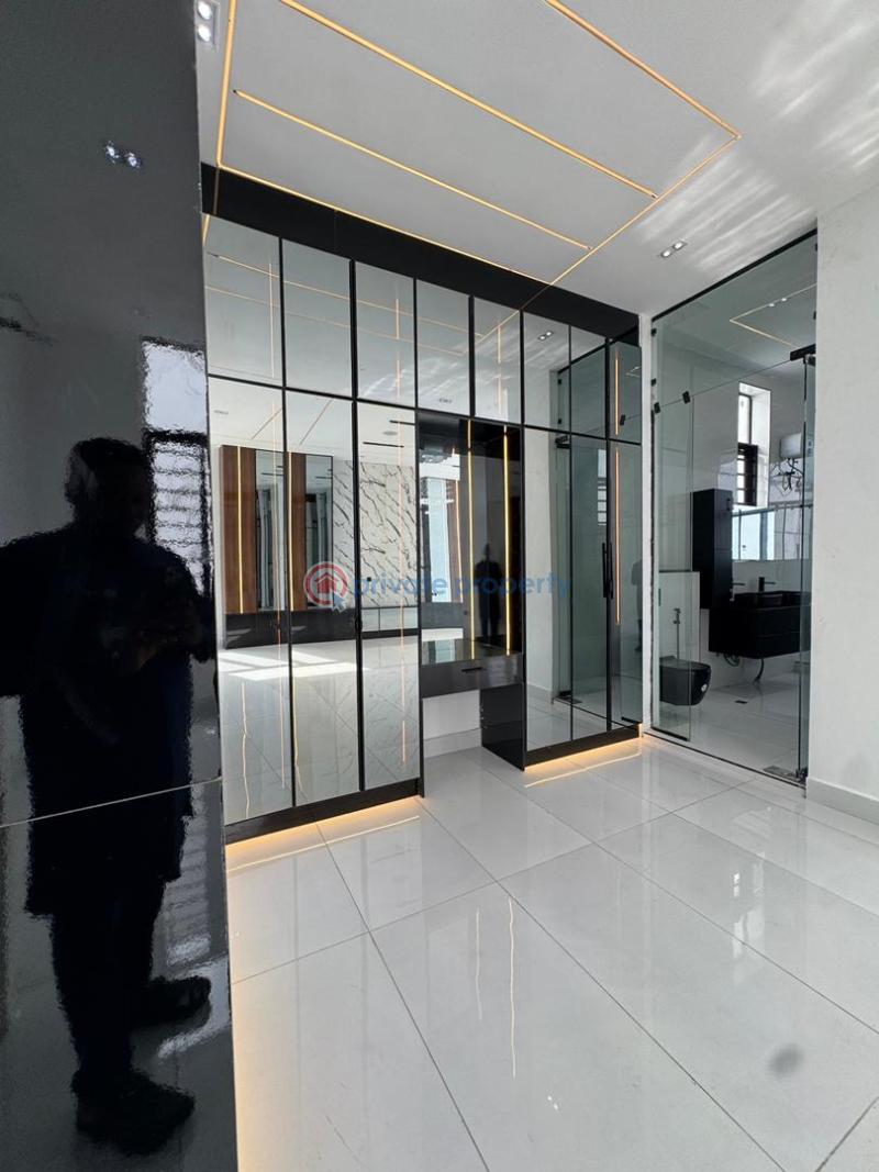 5 bedroom Detached Duplex For Sale Orchid Road Lekki Lagos - 1