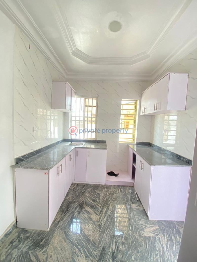 2 bedroom Flat & Apartment For Rent Lekki Phase 1 Lagos - 4