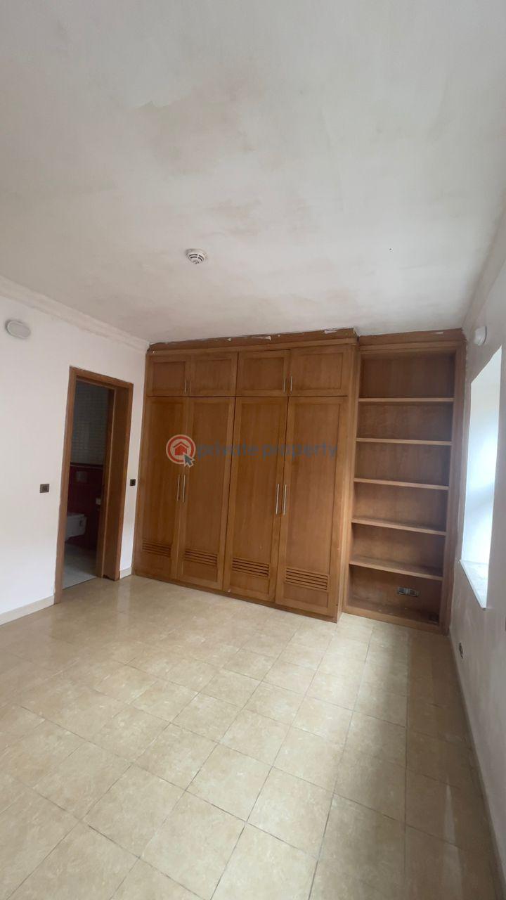 2 bedroom Shared Apartment For Rent Oniru Victoria Island Lagos - 5