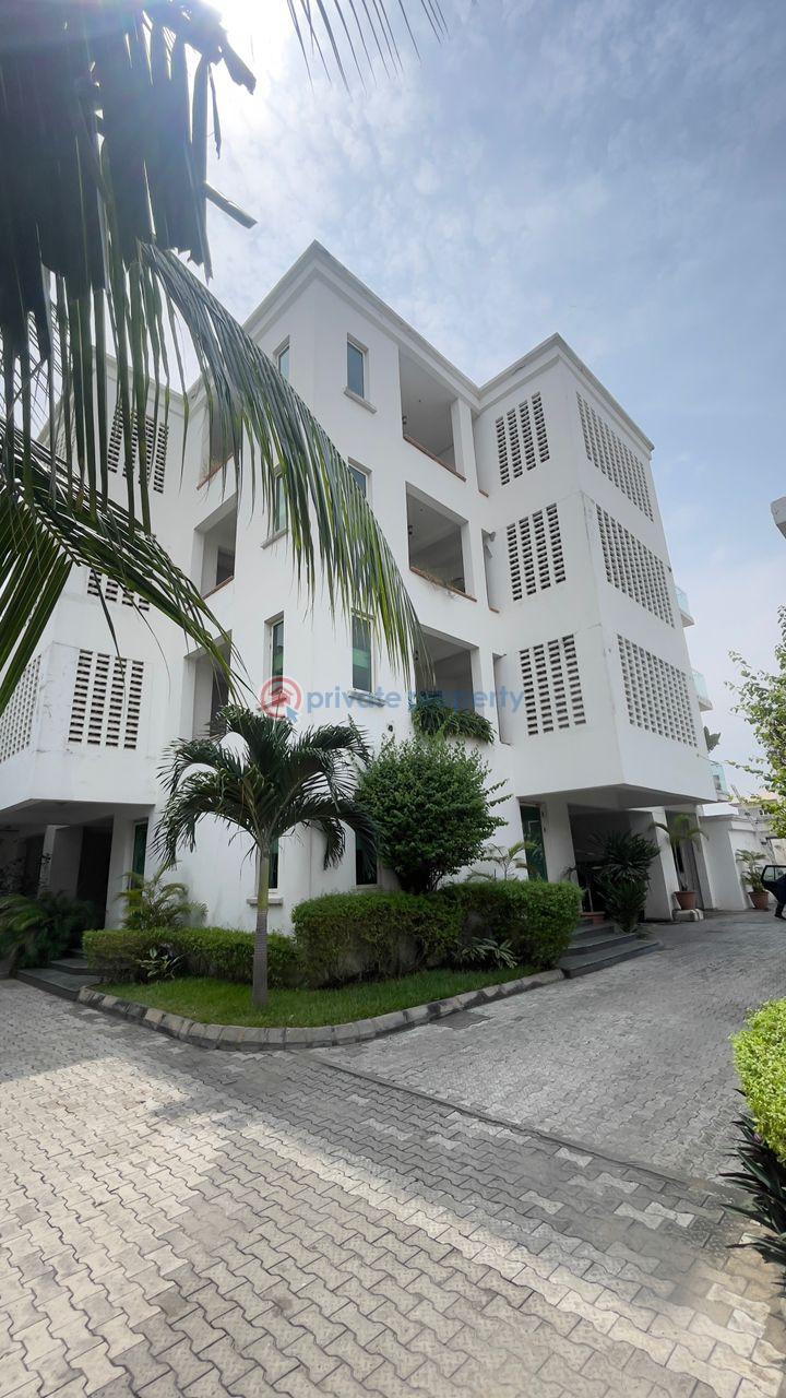 2 bedroom Shared Apartment For Rent Oniru Victoria Island Lagos - 3