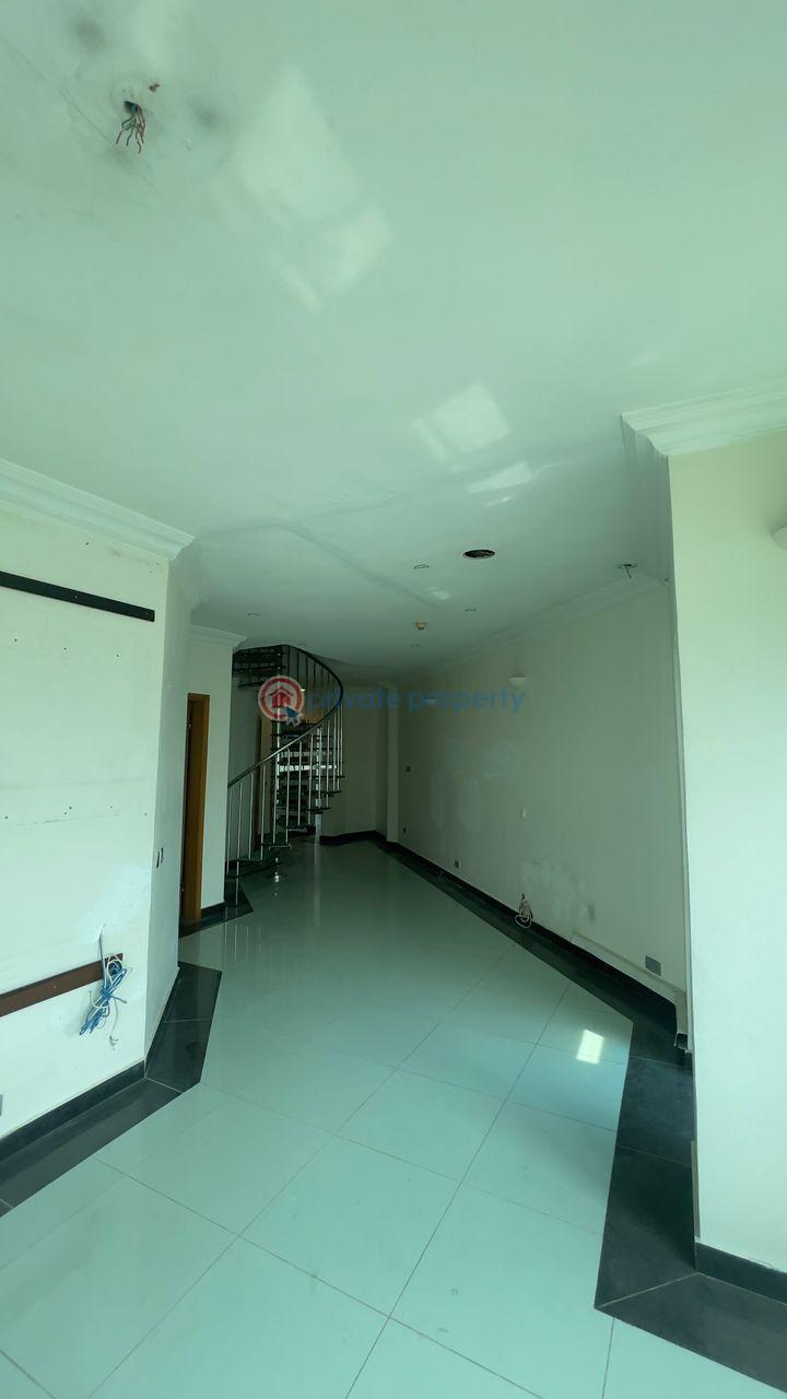 2 bedroom Shared Apartment For Rent Oniru Victoria Island Lagos - 10