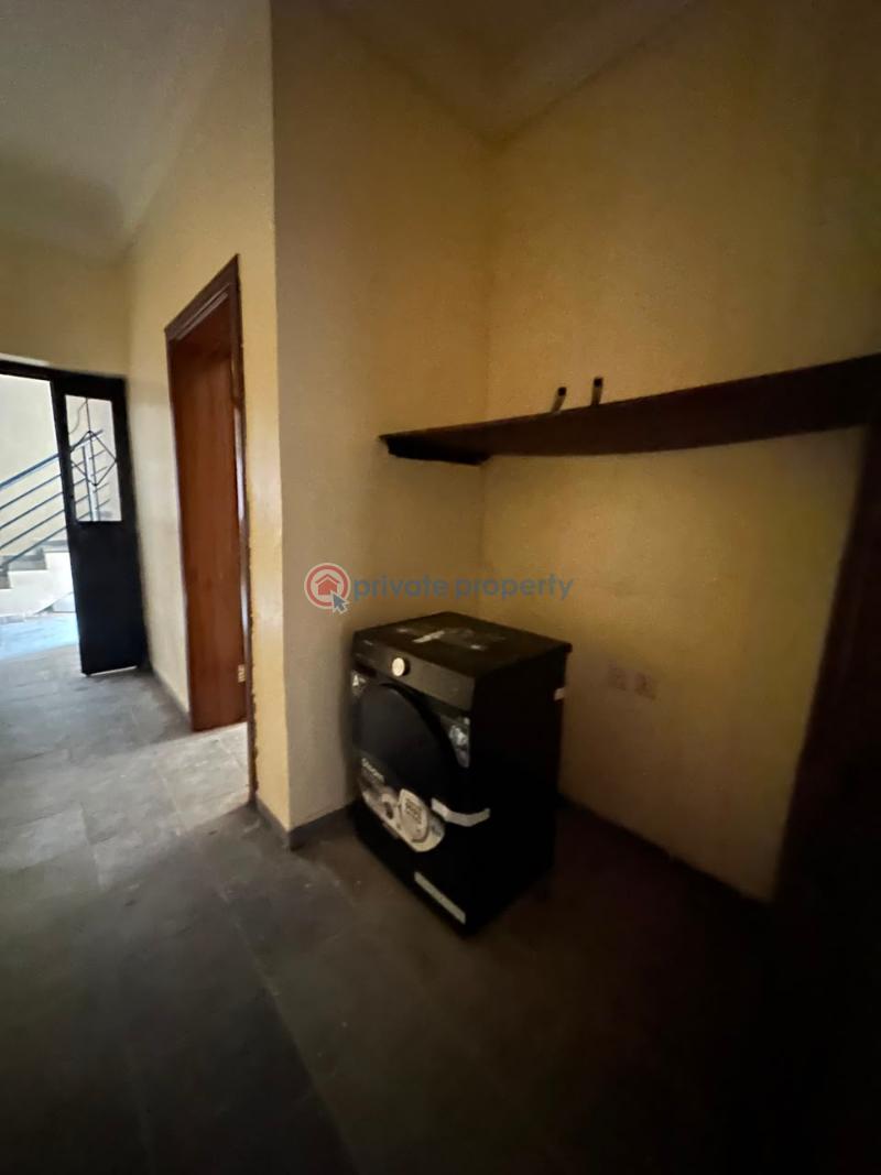3 bedroom Shared Apartment For Rent Oniru Victoria Island Lagos - 10