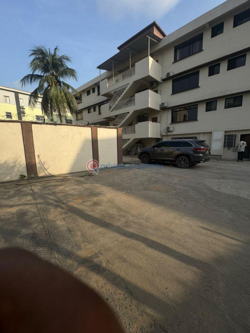 3 bedroom Block Of Flats For Rent Victoria Island Lagos - 7