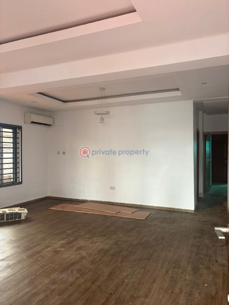 3 bedroom Shared Apartment For Rent Ikoyi Lagos - 1