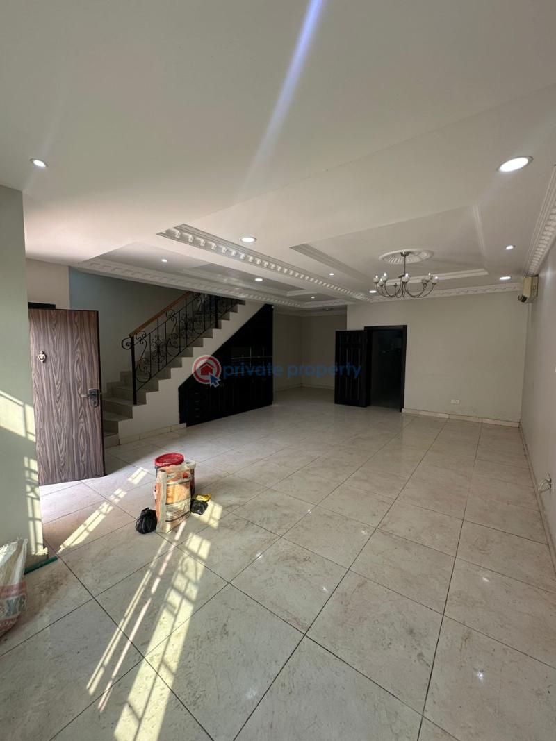 4 bedroom Shared Apartment For Rent Ikoyi Lagos - 1