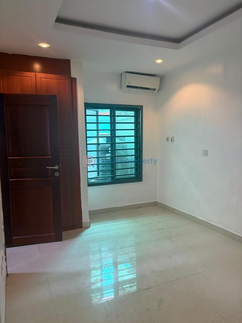 4 bedroom Shared Apartment For Rent Banana Island Ikoyi Lagos - 3