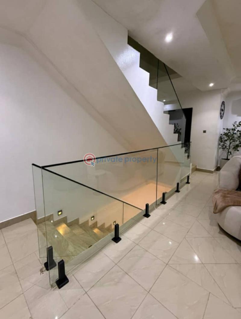 Clean & spacious 4 bedroom townhouse with bq - 0 4 bedroom Townhouse For Sale Banana Island Ikoyi Lagos - 0