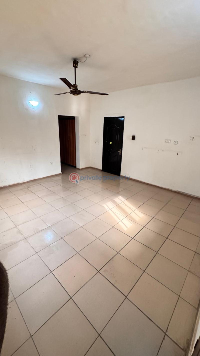 3 bedroom Block Of Flats For Rent Utako Police Station/ Nnpc Hospital Utako Abuja Phase 2  - 3