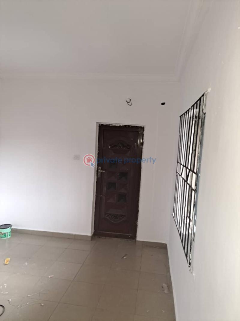 1 bedroom Mini Flat For Rent Obanikoro Estate Obanikoro Shomolu Lagos